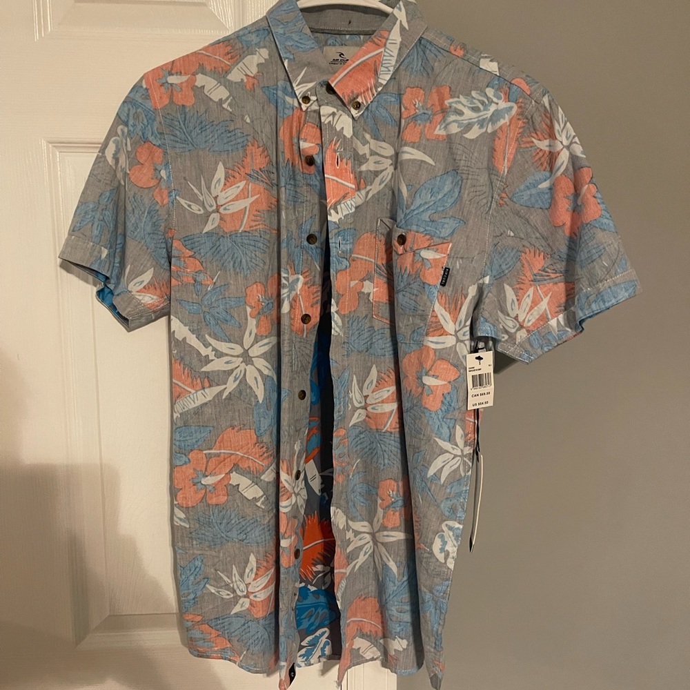 Rip curl mens button down. Medium